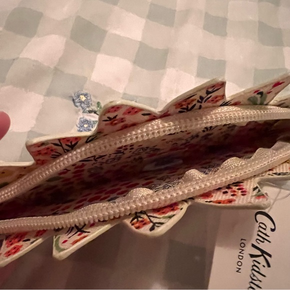 NEW Floral Dinosaur Coin Purse - Picture 7 of 8